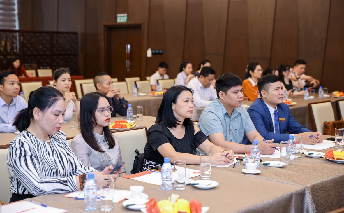 Đầu Tư Tri Thức: Các Hoạt Động Giáo Dục Trọng Tâm của Dòng Họ Vũ - Võ